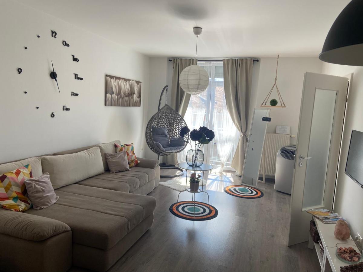 Gyoengy Apartman Ödenburg Exterior foto